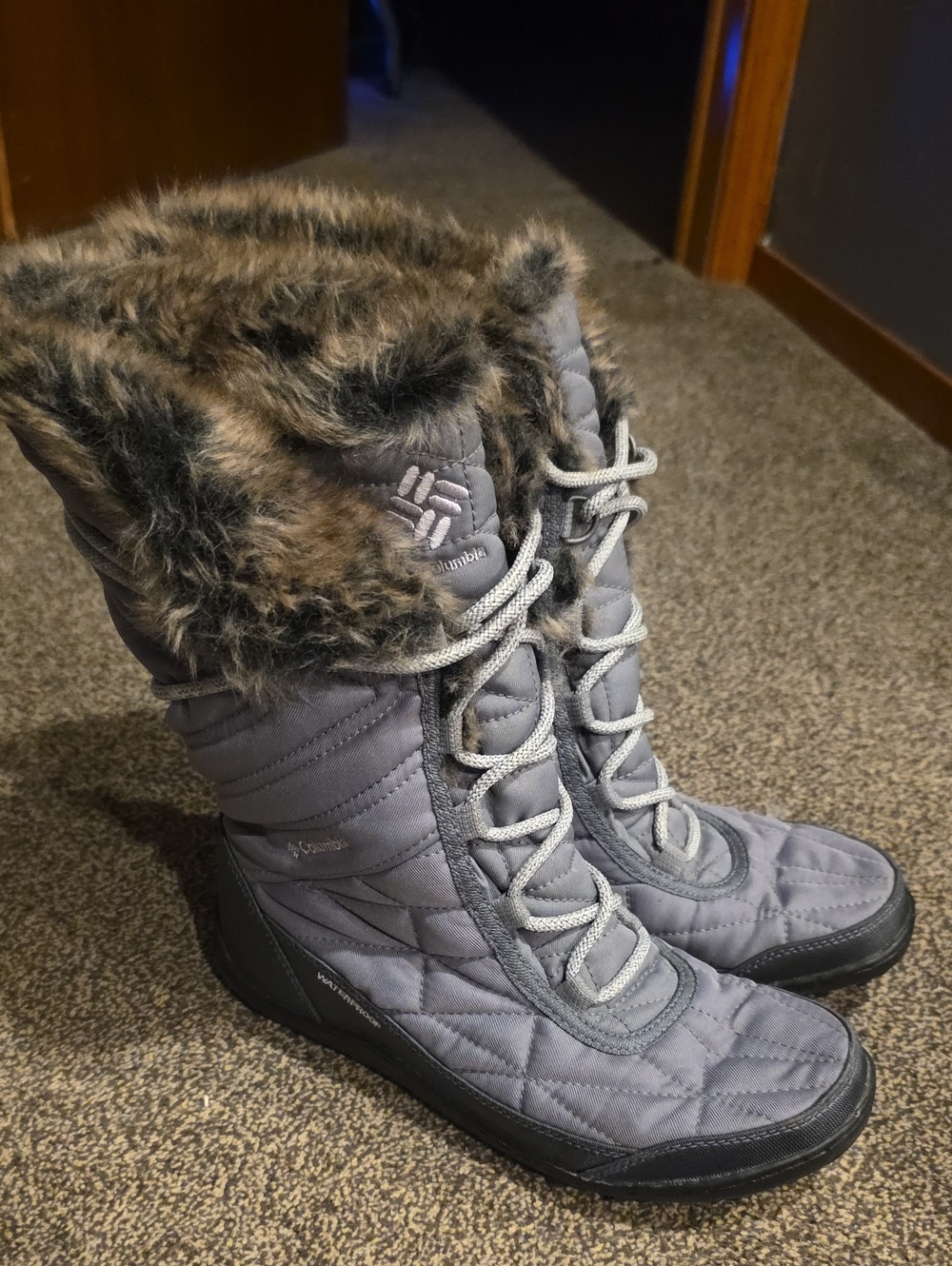 Columbia Women's Gray Quilted Lace-Up Faux Fur Winter Boots